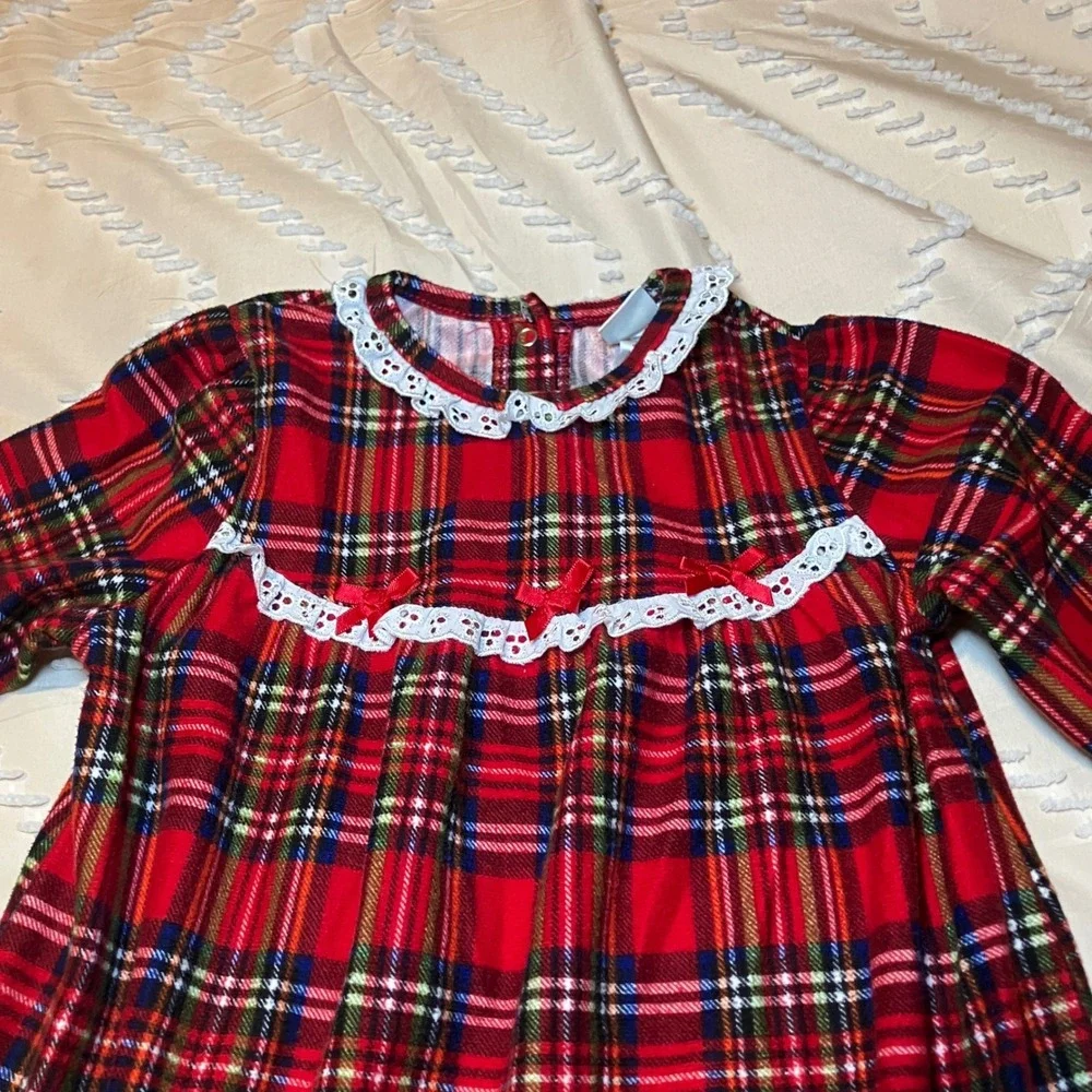 Kids Size 4T Red Plaid Nightgown Long Sleeve Lace Trim Ruffle Sleepwear